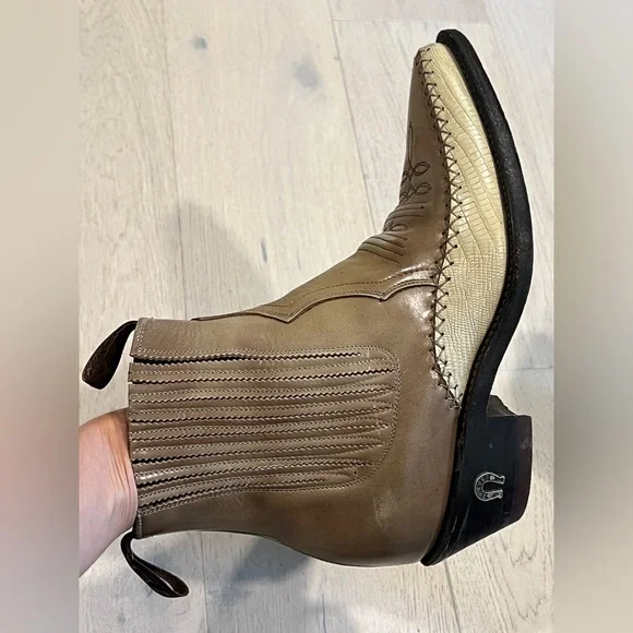 Vintage Denver Western Ankle Boots - Picture 5 of 9